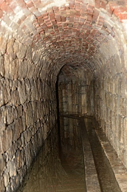 Tunnel der Lindenbrunnenquelle